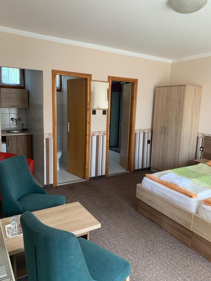 Toth Vendeghaz Hotel Bük Eksteriør billede