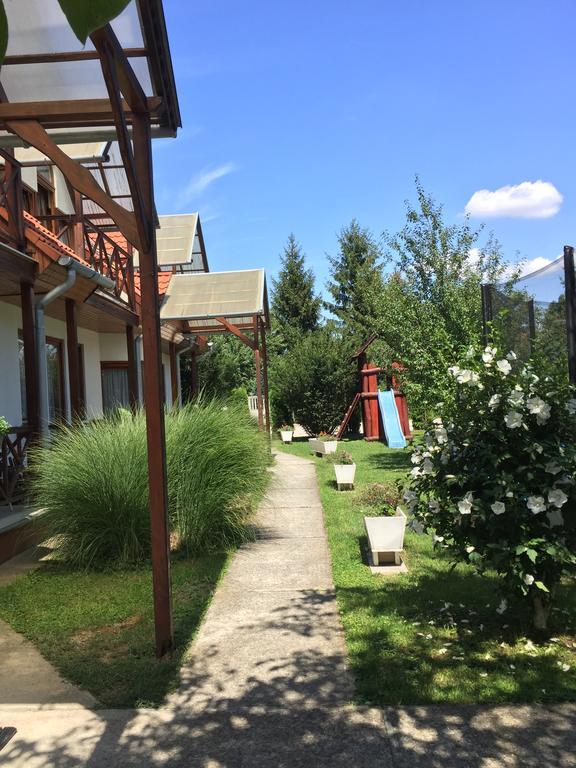 Toth Vendeghaz Hotel Bük Eksteriør billede